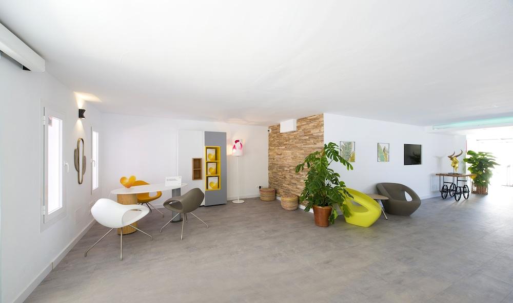 Appartement The Palm Star Ibiza - Adults Only à Sant Antoni de Portmany Extérieur photo