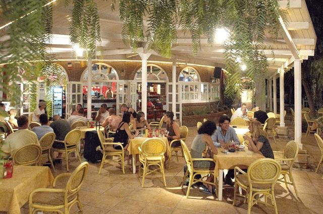 Appartement The Palm Star Ibiza - Adults Only à Sant Antoni de Portmany Restaurant photo